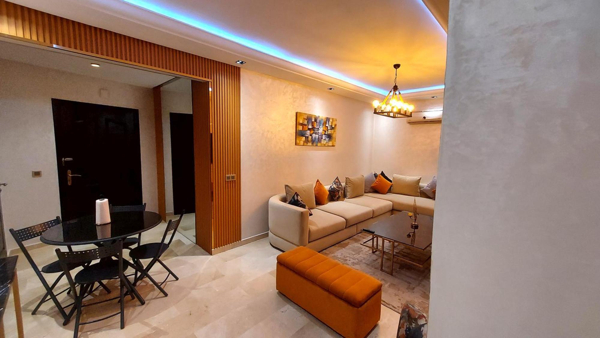 luxury apartment of 80m2 , 1minute from hassan2 mosquè from family , pour famille , INTERDIT COUPLES ARAABIC NON MARIÉ, FORBIDDEN UNMARRIED ARAABIC COUPLES Casa Blanca Exterior foto